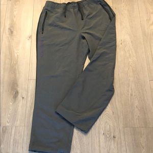 UW Nike Pants Size XL